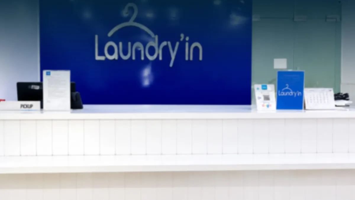 Kilau Bersih Setiap Hari: Rose Laundry, Pilihan Warga Cilacap yang Cepat & Handal